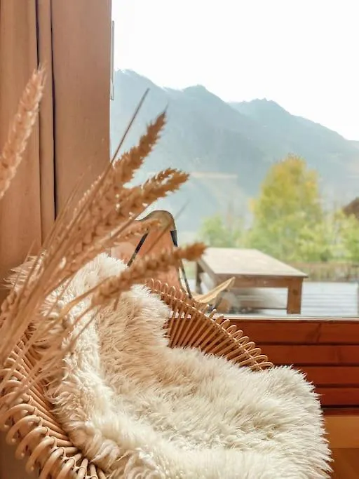 Chalet Meleze Skis Aux Pieds Alpes, Sainte-Foy Station 1550